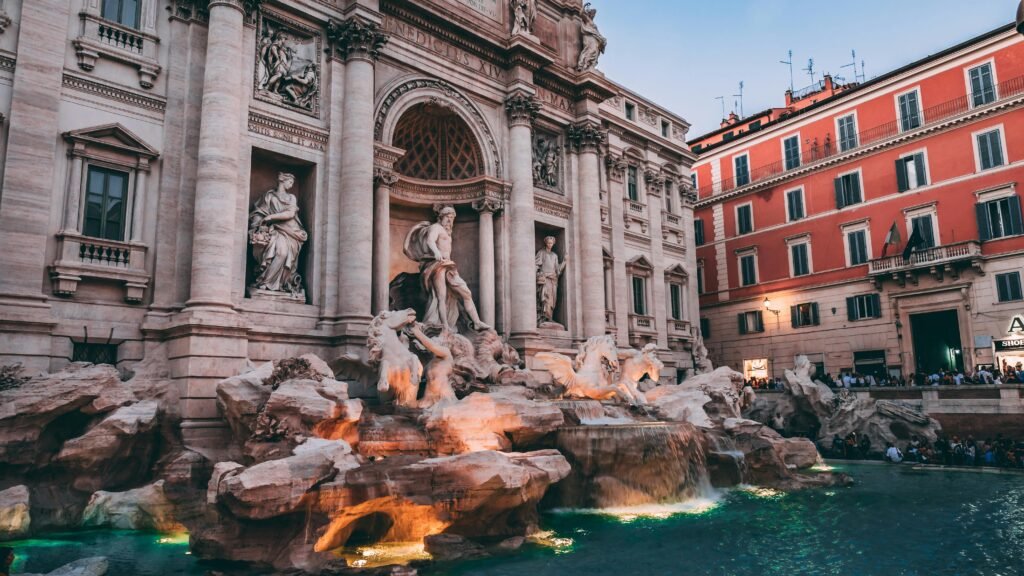 thing to do in trevi fountain