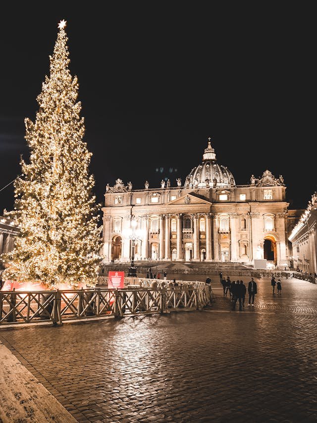 St. Peter’s Basilica, night view Rome tour for seniors