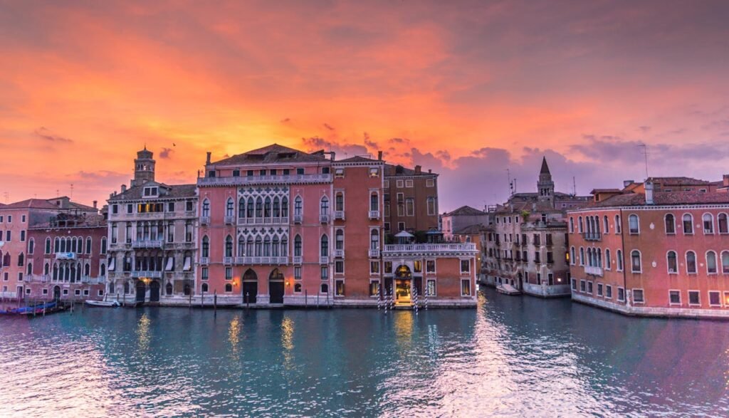 a big building over the canals . best thing to do in Venice