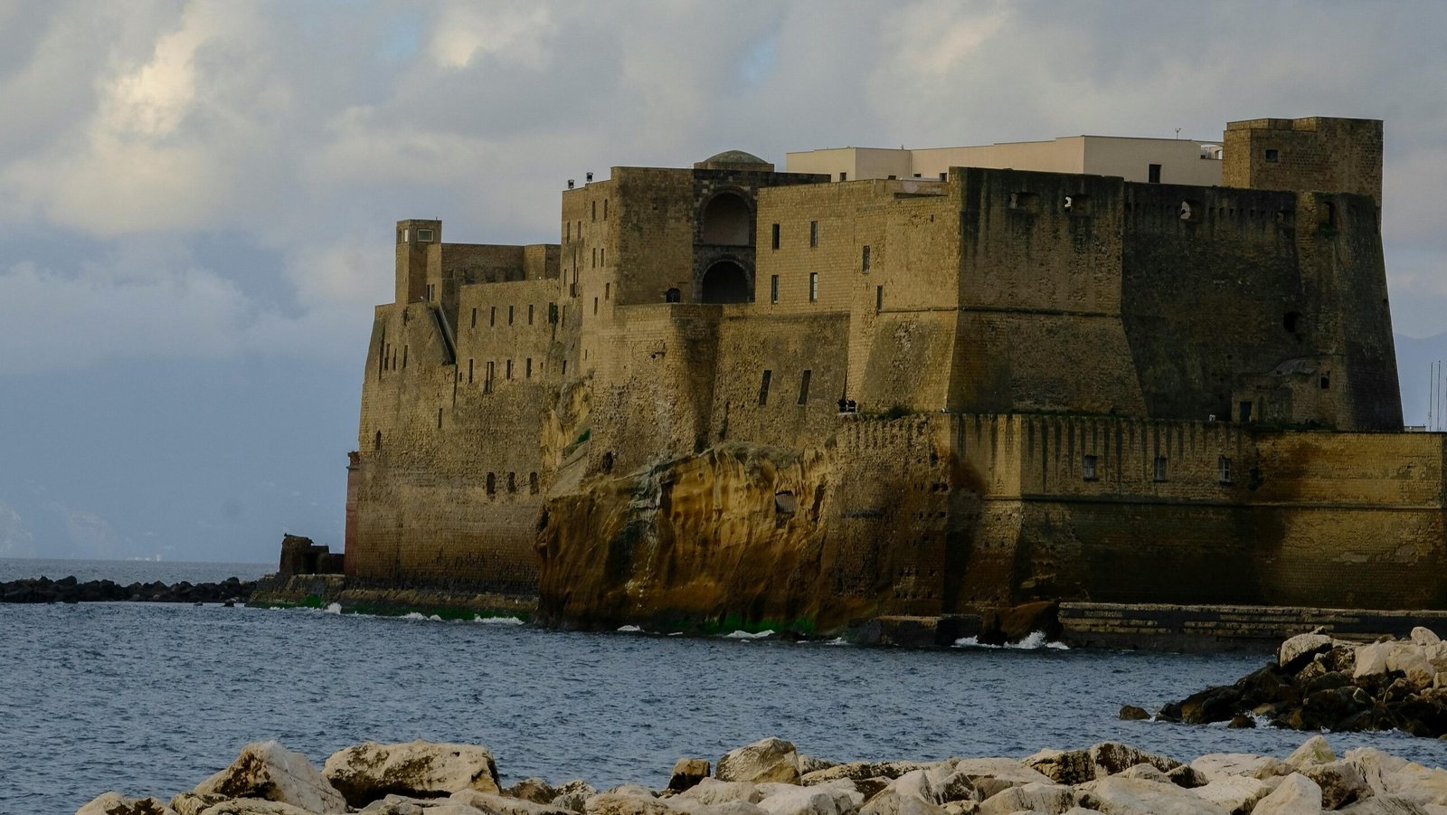 Castel dell'Ovo Naples