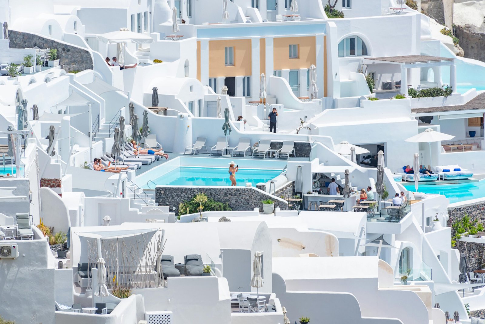 hotel roof with swimming pool for art hotel in Positano