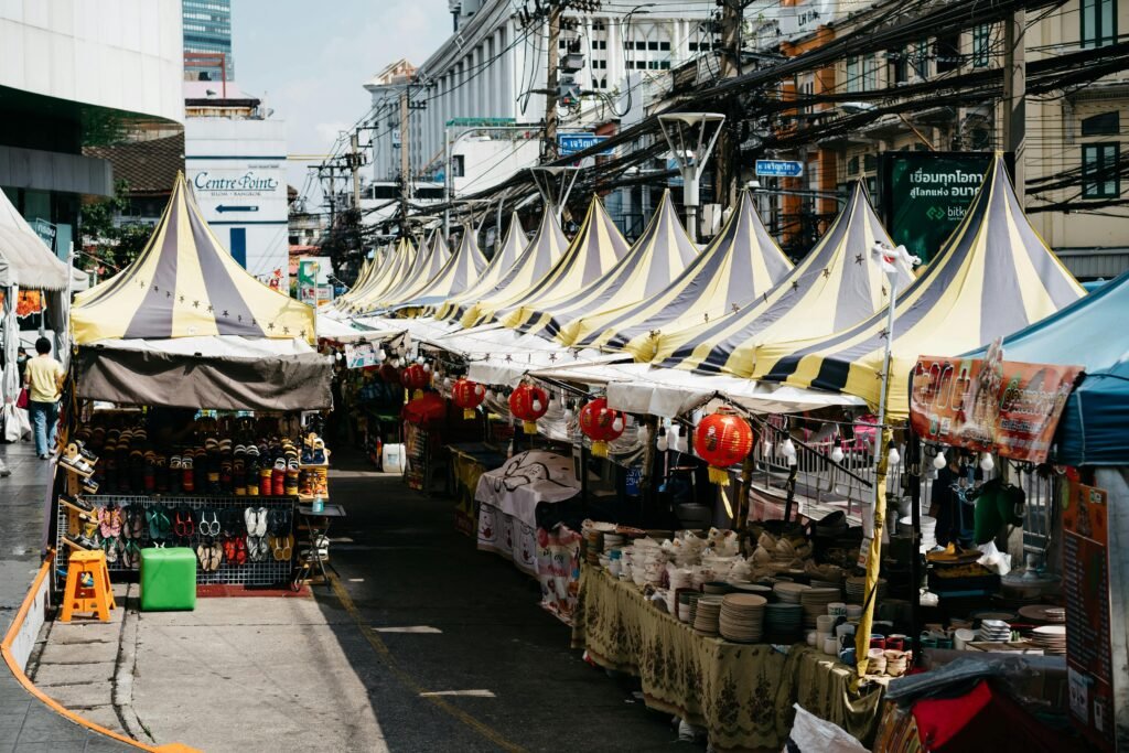 vibrant market